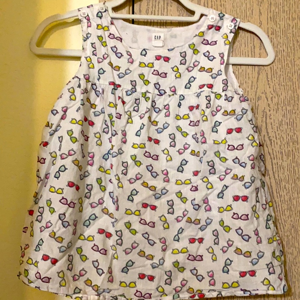 Gap Kids top with Sunglasses print